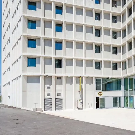 Ξενοδοχείο Les Ports